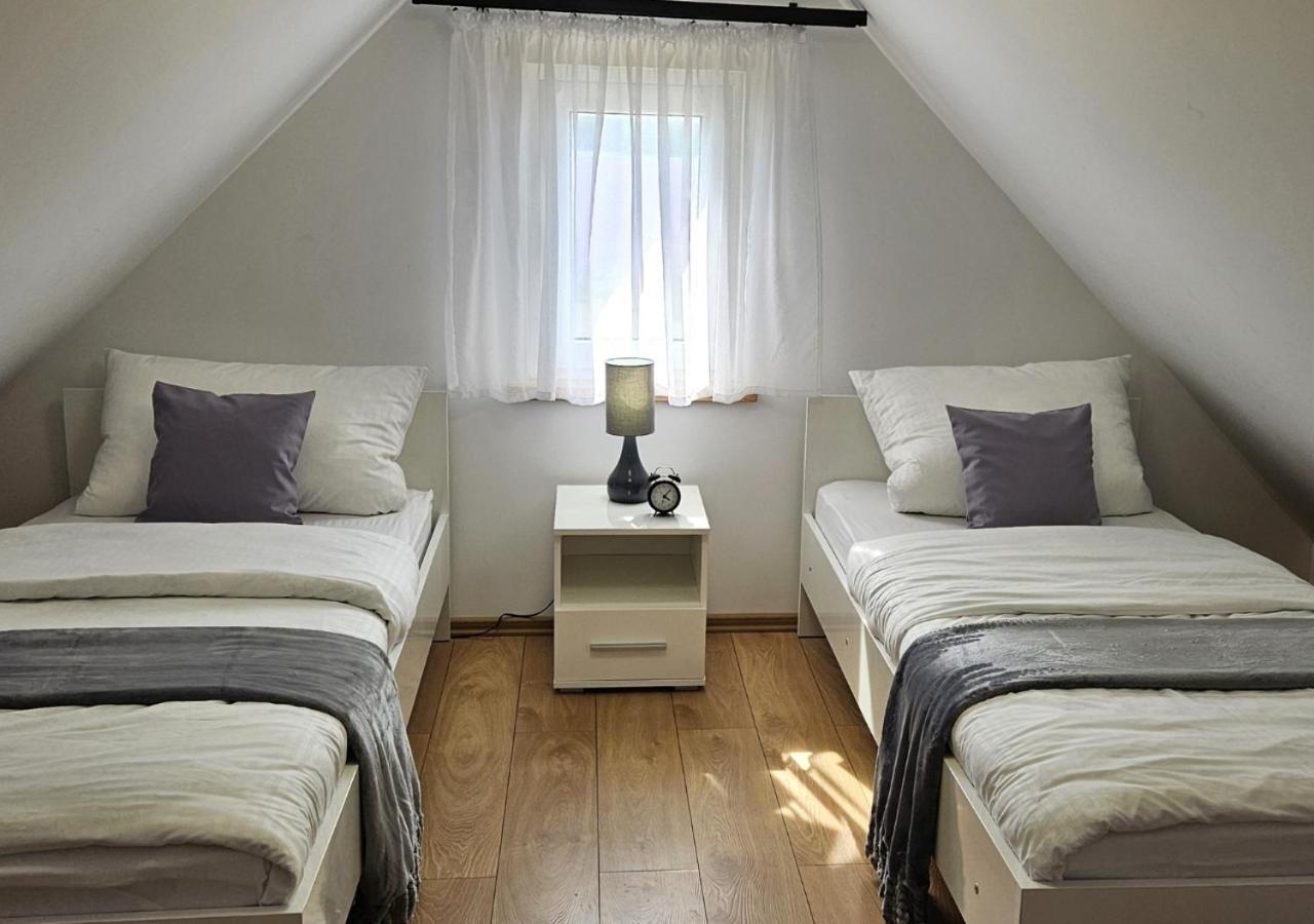 Pod Kamieniem Villa Trzebiel Exteriör bild